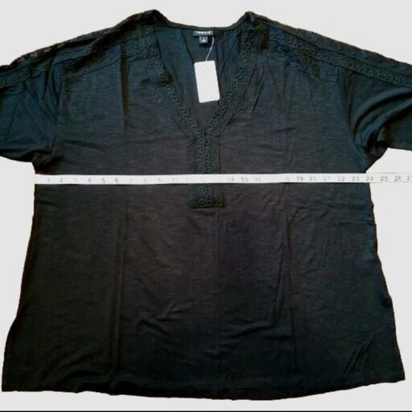 Torrid Top Black Long Sleeve V Neck, Lace Drop Shoulder Stretch Knit 1X 1 NEW - Picture 8 of 8